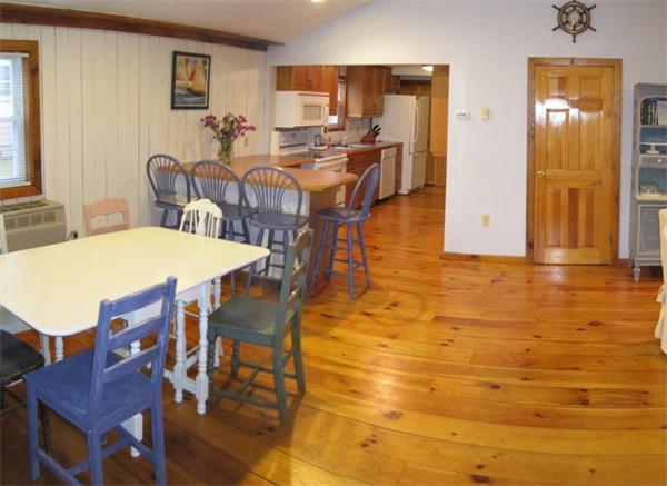 4 Knoll Road Hopkinton, MA 01748 - Photo 3 of 22 Gallery Image 3
