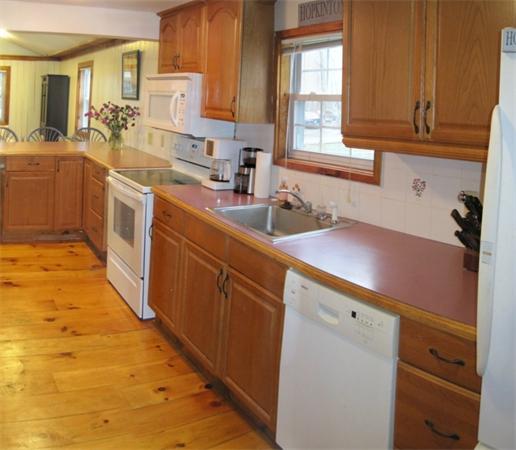 4 Knoll Road Hopkinton, MA 01748 - Photo 10 of 22 Gallery Image 10