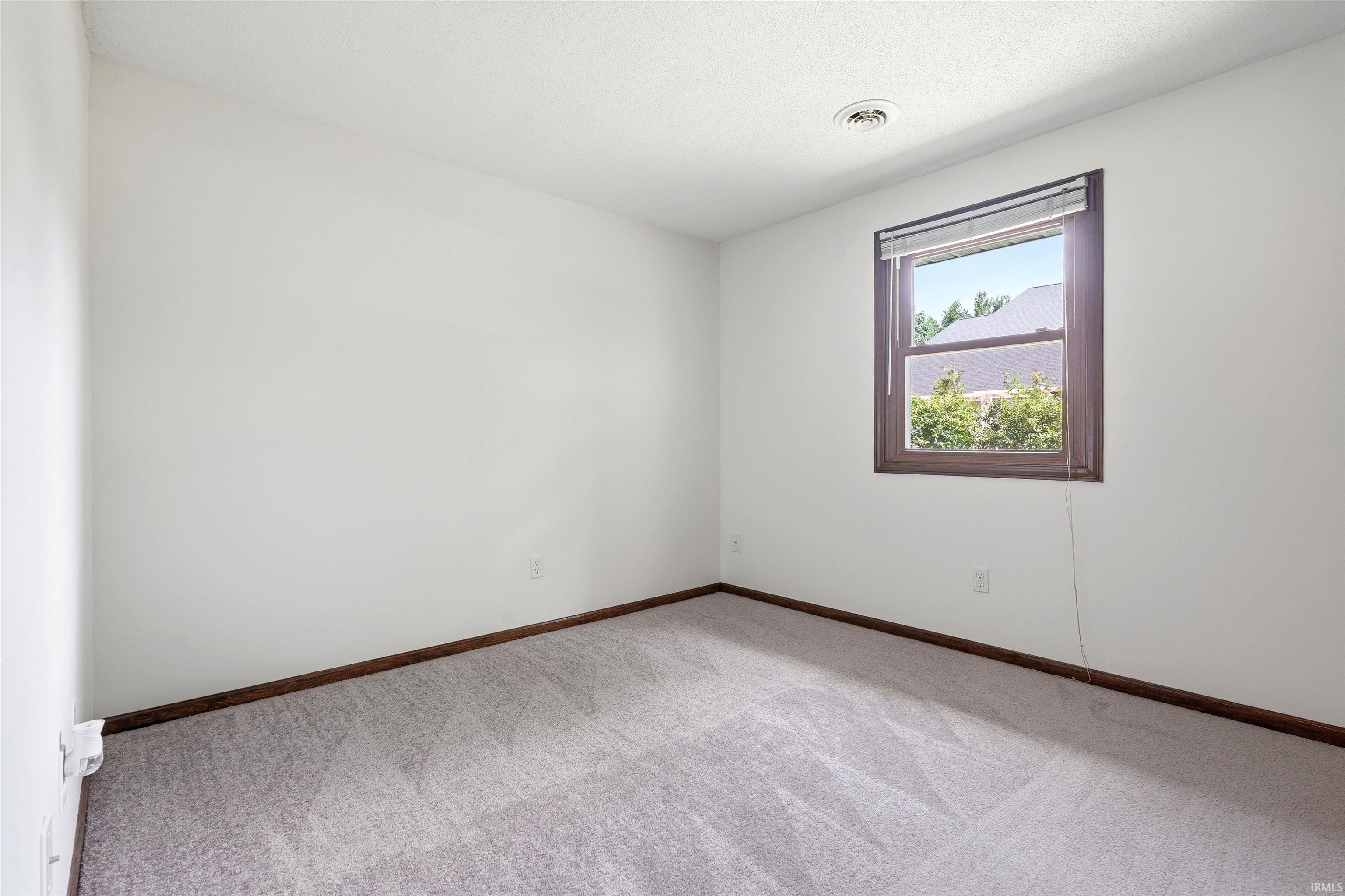 7019 Hazelett Road Fort Wayne, IN 46835 - Photo 25 of 36