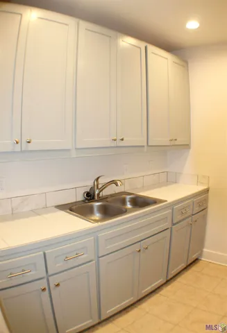 $950 | 515 West Grant Street, Baton Rouge, LA 70802