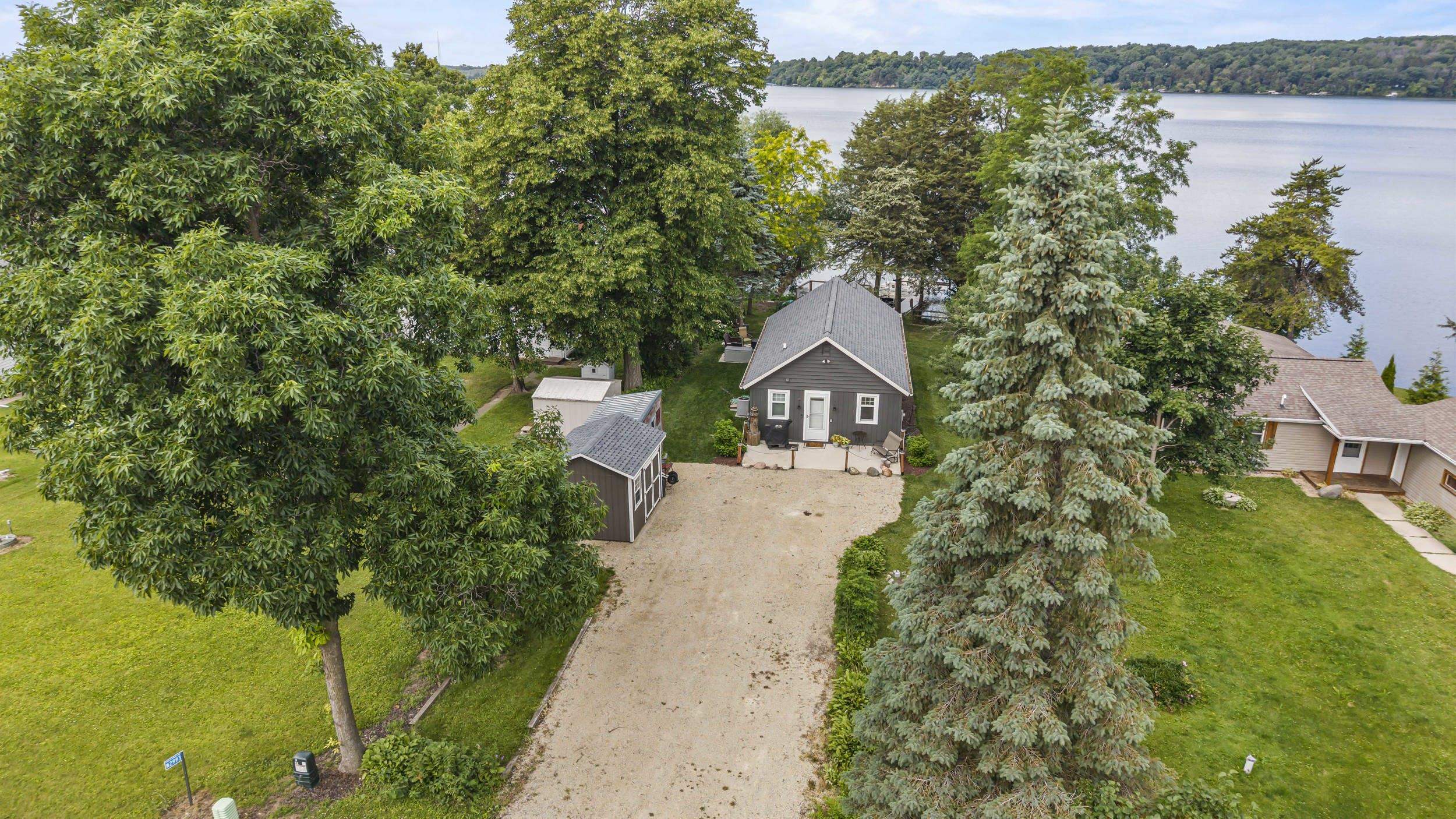 N2997 East Little Green Road Markesan, WI 53946 - Photo 5 of 65