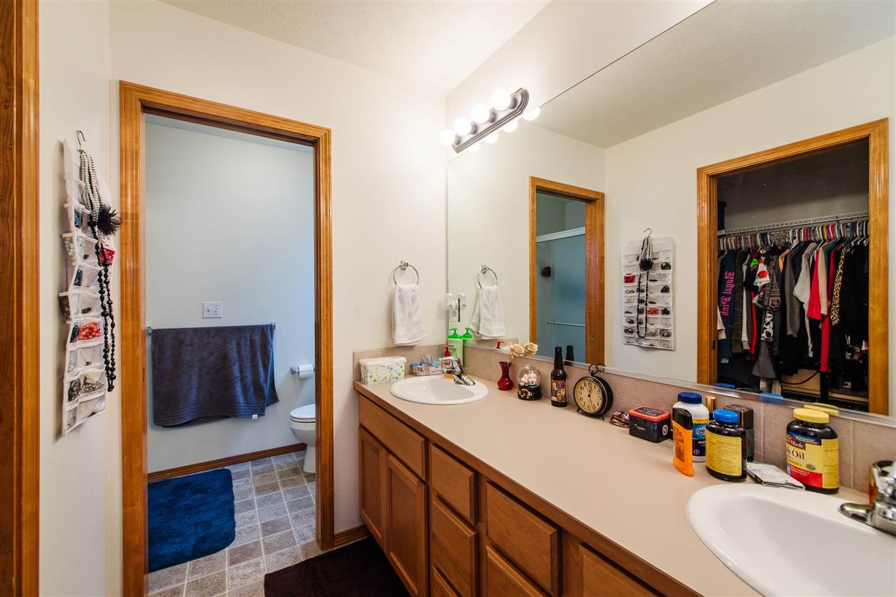 804 South Rees Lane Spokane Valley, WA 99037 - Photo 12 of 20