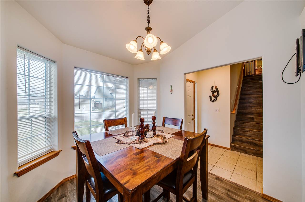 804 South Rees Lane Spokane Valley, WA 99037 - Photo 4 of 20