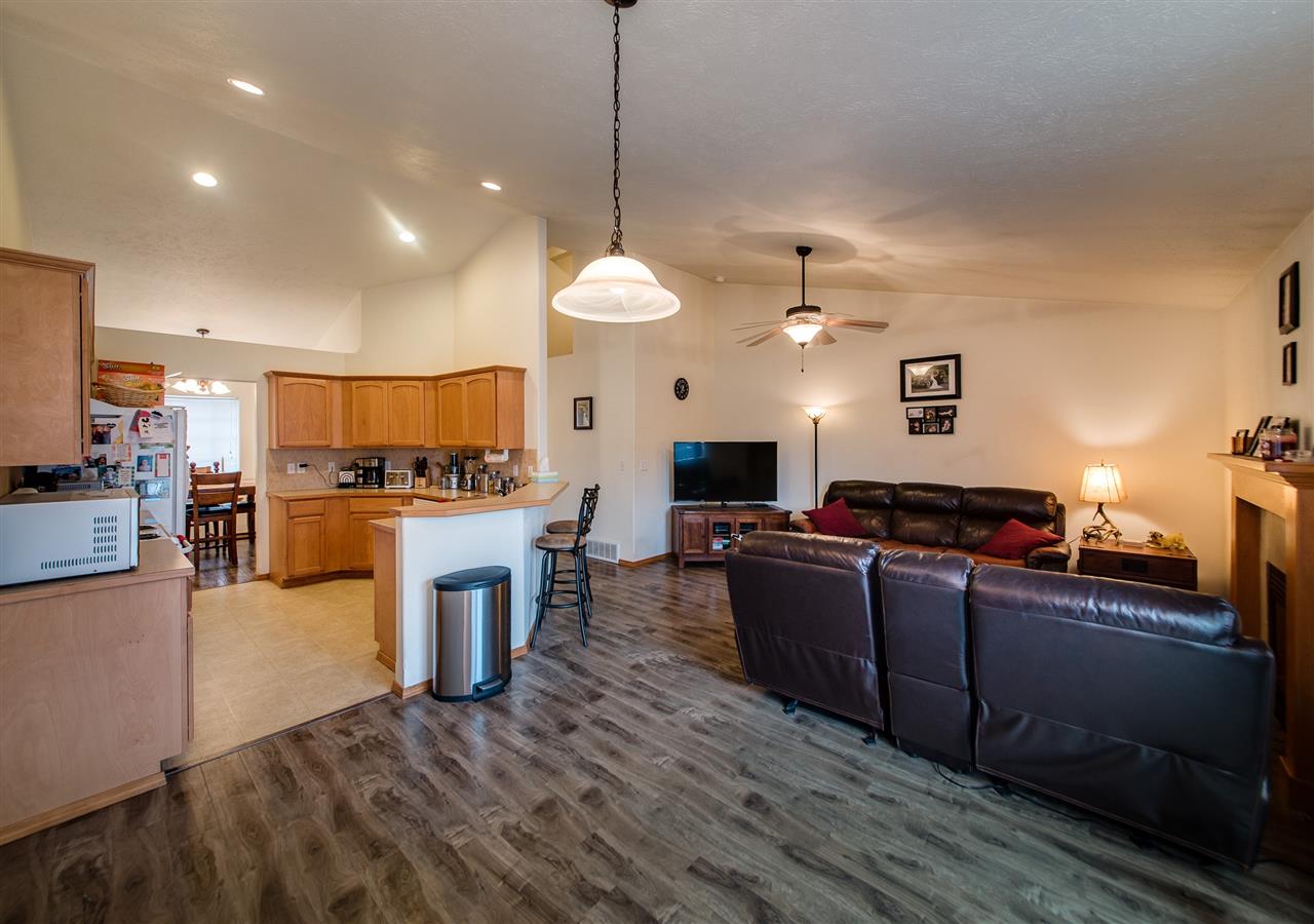804 South Rees Lane Spokane Valley, WA 99037 - Photo 7 of 20