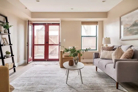 $1,050,000 | 71 Fulkerson Street, Unit 102, Cambridge, MA 02141