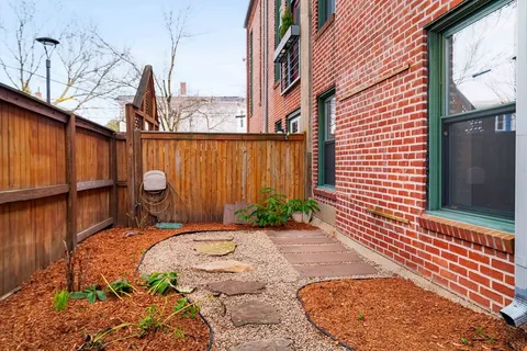 $1,050,000 | 71 Fulkerson Street, Unit 102, Cambridge, MA 02141