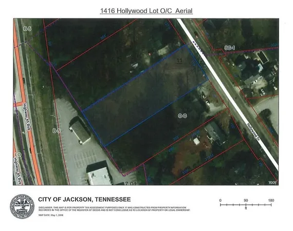 a black and white photo of a garden