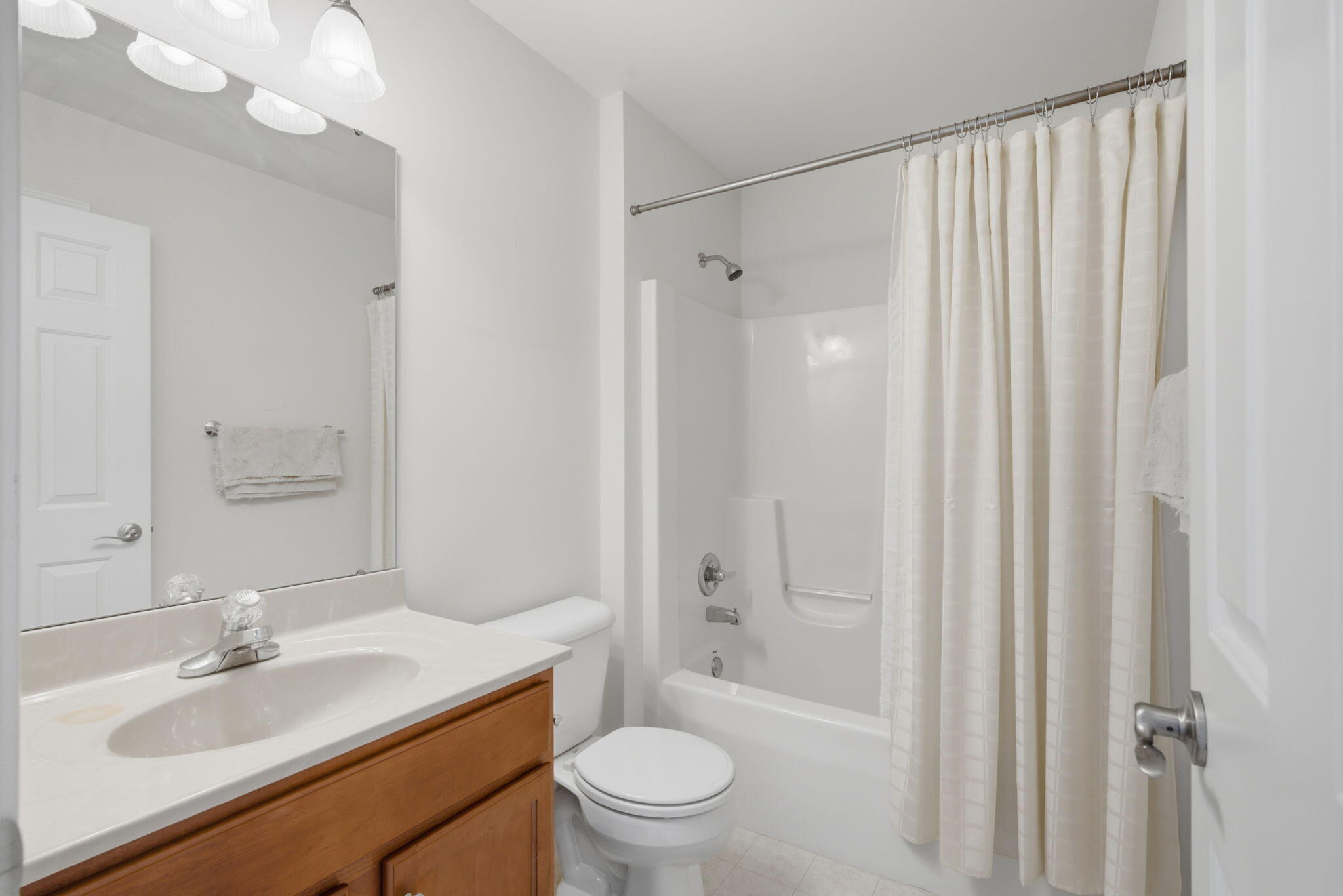 10877 Mathias Drive St. John, IN 46373 - Photo 15 of 24 2048x1366