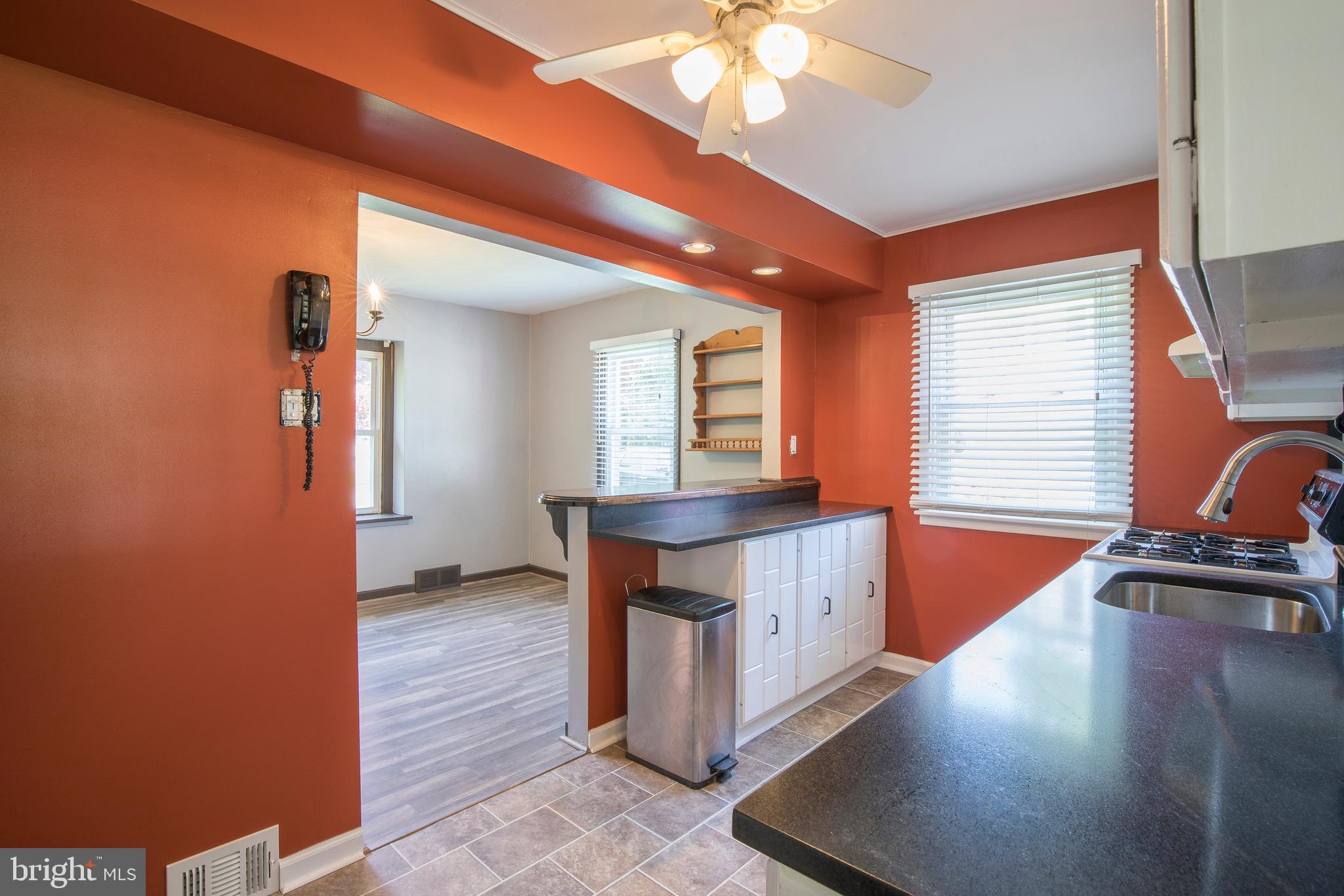 25 Belair Road Warminster, PA 18974 - Photo 11 of 23 Kitchen