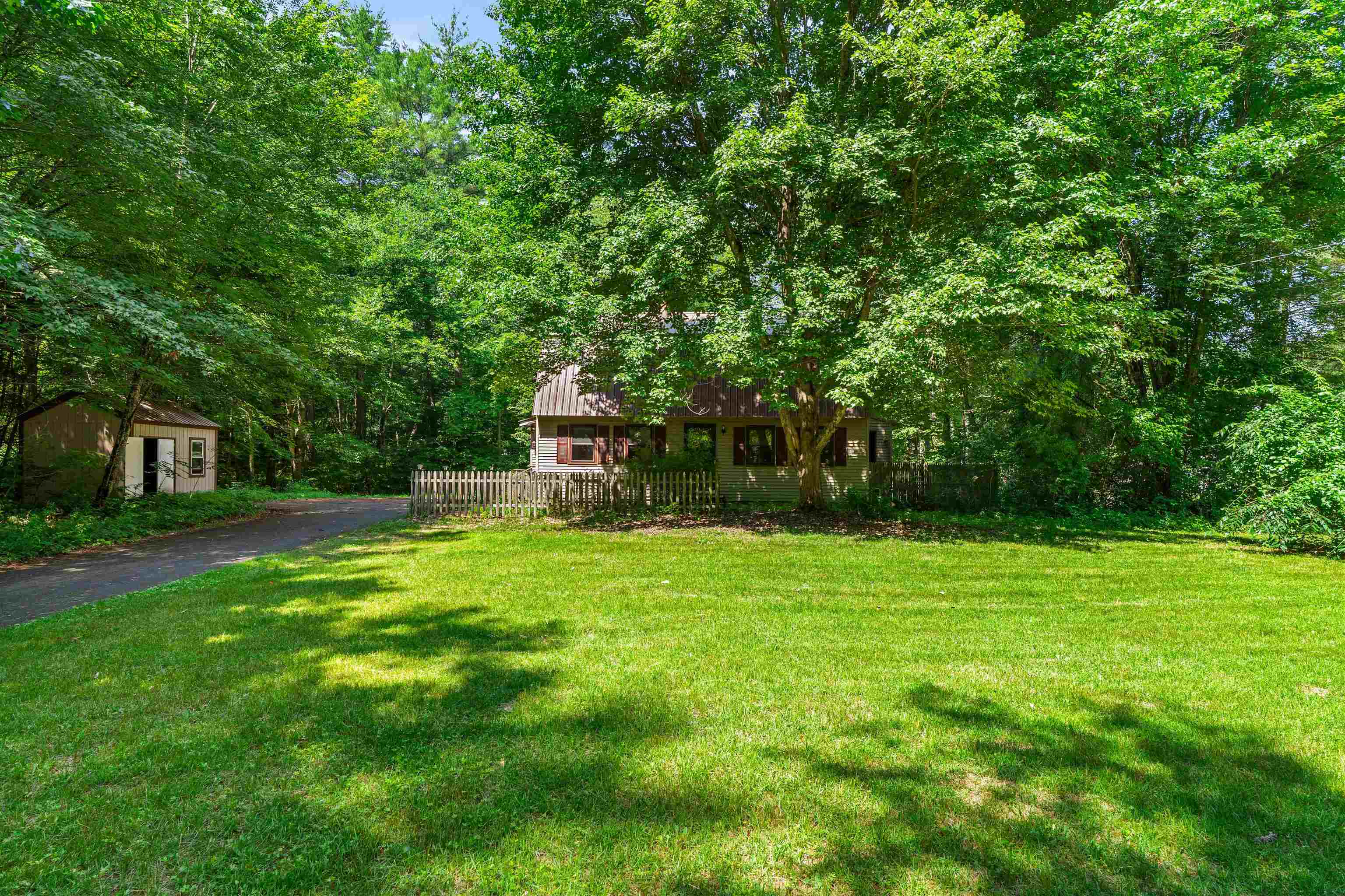 59 Oak Hill Road Concord, NH 03301 - Photo 3 of 40