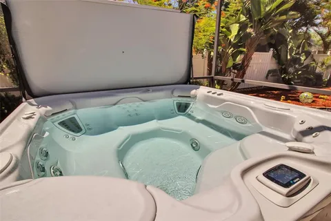 $635,000 | 5988 Viola Road, Venice, FL 34293