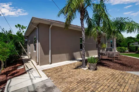$635,000 | 5988 Viola Road, Venice, FL 34293
