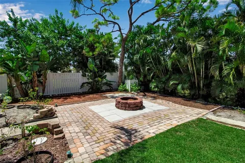 $635,000 | 5988 Viola Road, Venice, FL 34293