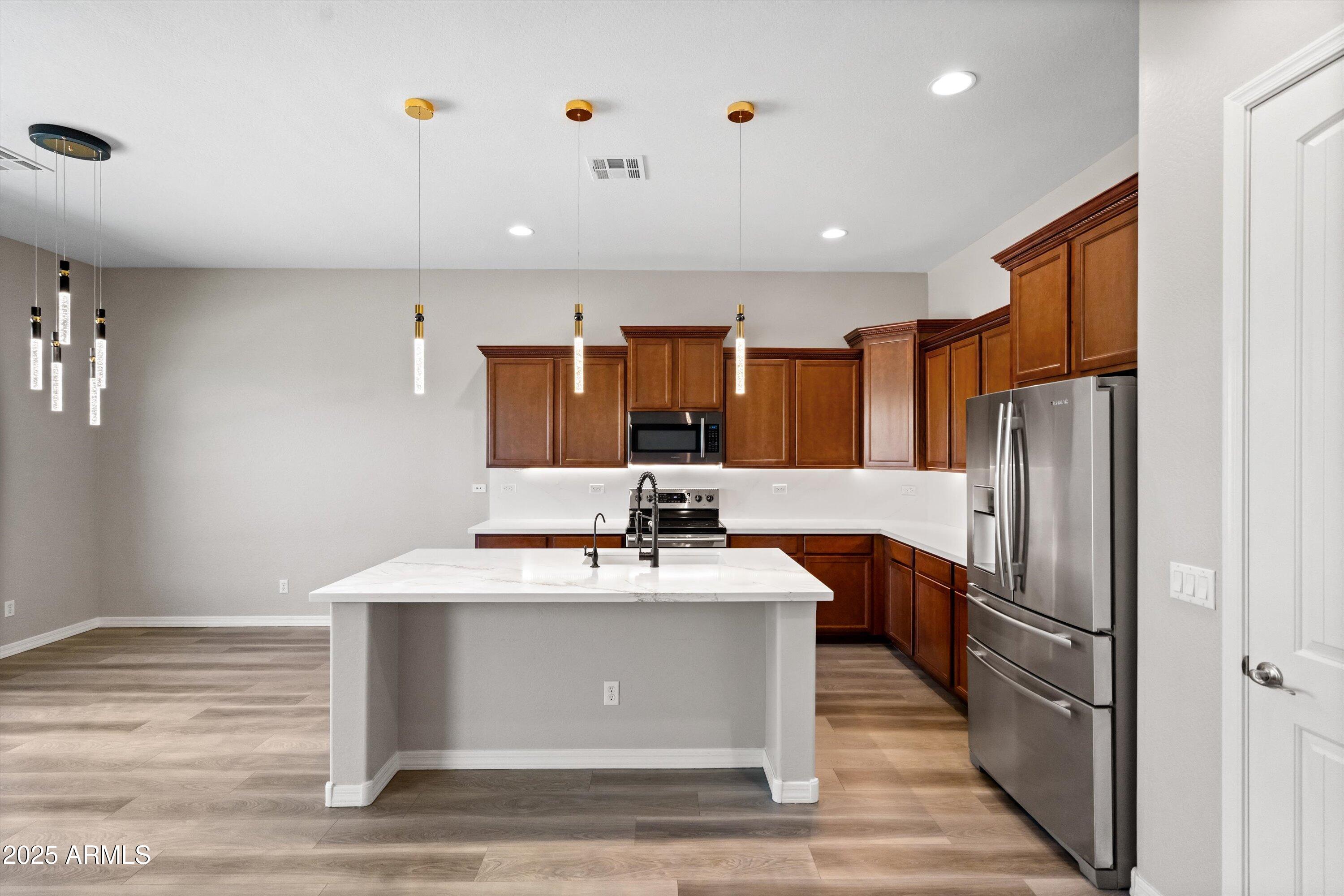 20486 West Ridge Road Buckeye, AZ 85396 - Photo 15 of 100 Kitchen & Dining