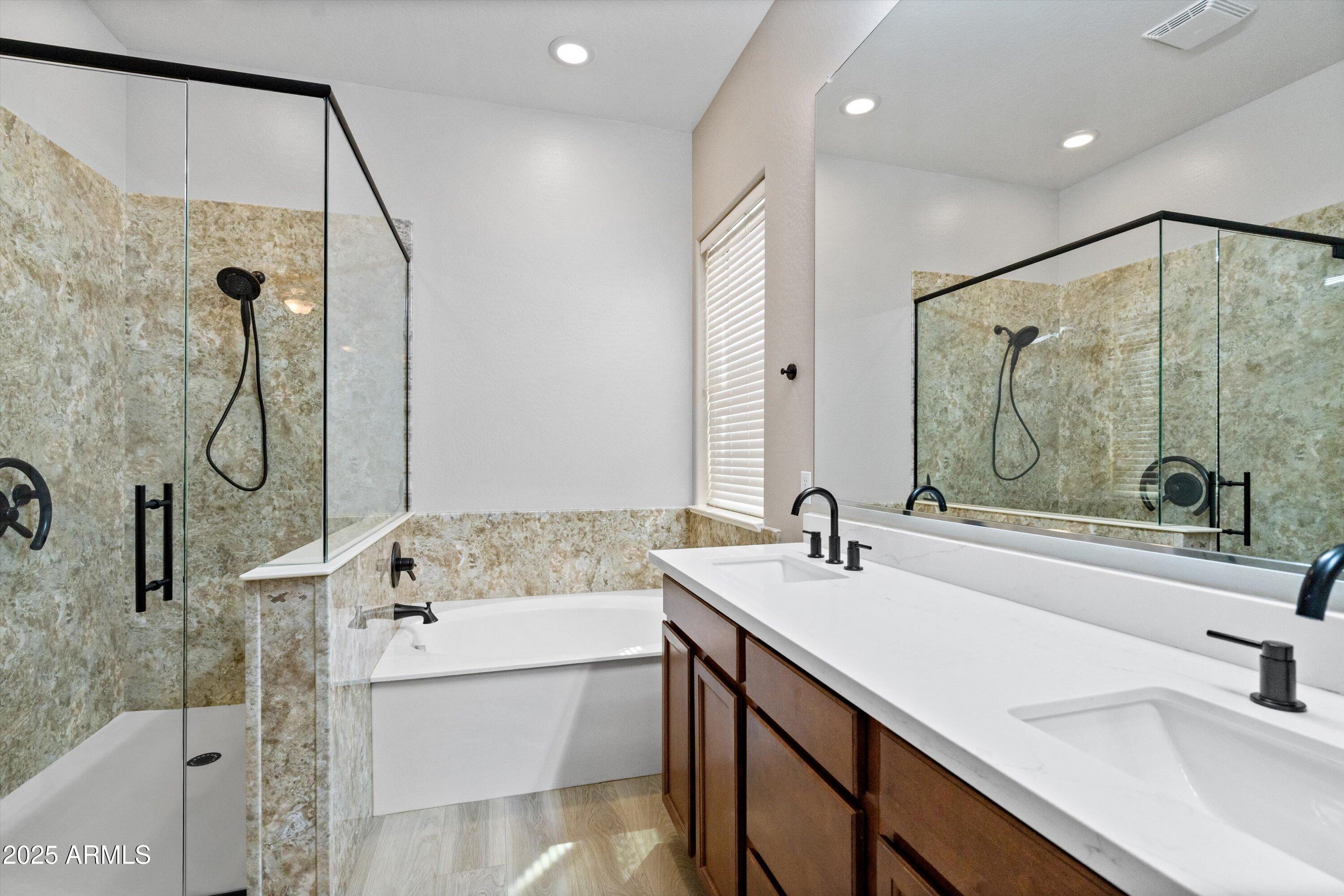 20486 West Ridge Road Buckeye, AZ 85396 - Photo 30 of 100 Primary Bathroom