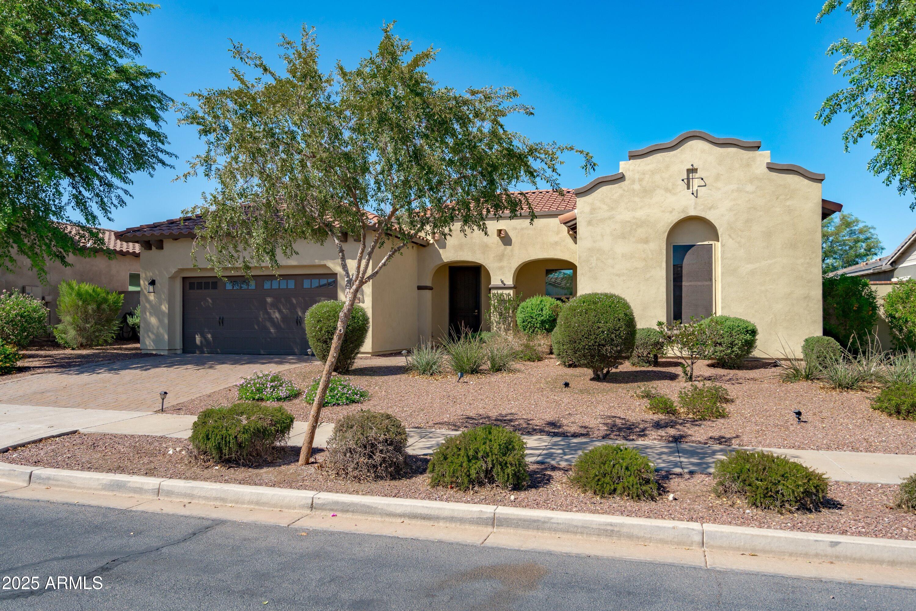 20486 West Ridge Road Buckeye, AZ 85396 - Photo 5 of 100 Front View