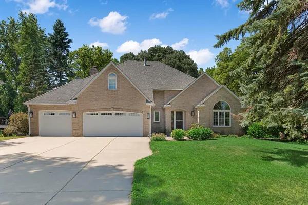 $525,000 | 8978 Jewel Avenue South, Cottage Grove, MN 55016