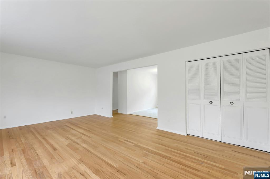 29 Rolling Ridge Road, Unit B Montvale, NJ 07645 - Photo 4 of 22 Gallery Image 4