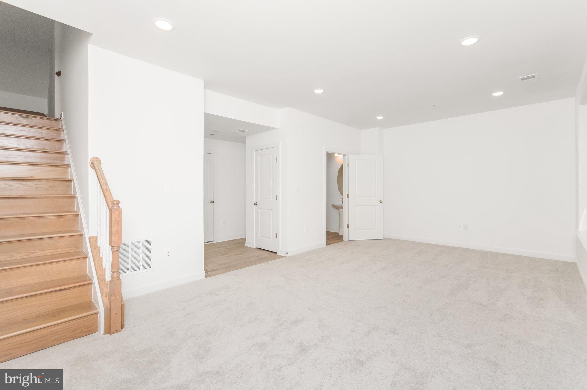 4920 Chelan Crossing Chantilly, VA 20151 - Photo 33 of 35 SAMPLE PHOTO ONLY -- Rec Room