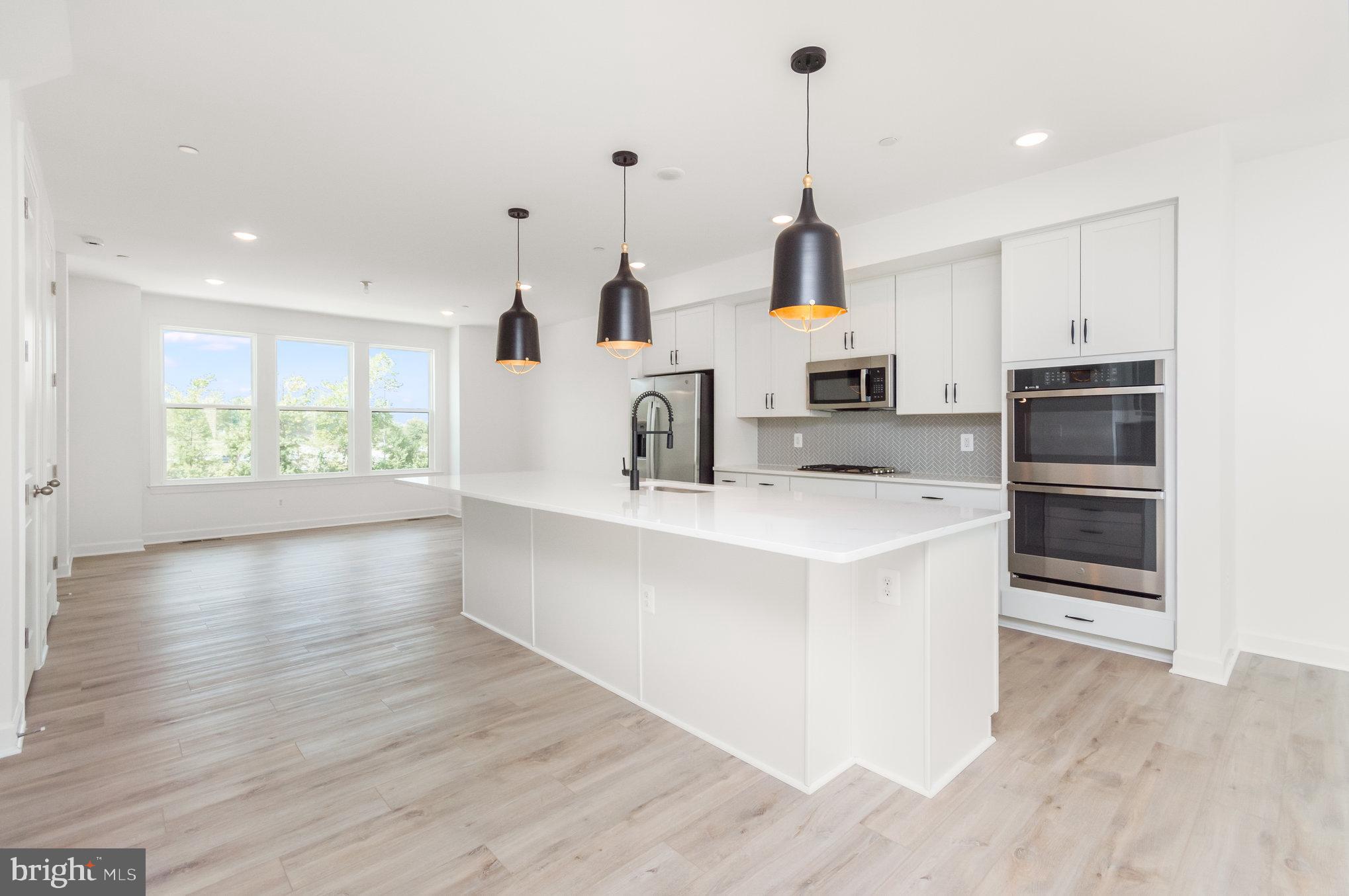 4920 Chelan Crossing Chantilly, VA 20151 - Photo 9 of 35 SAMPLE PHOTO ONLY -- Kitchen