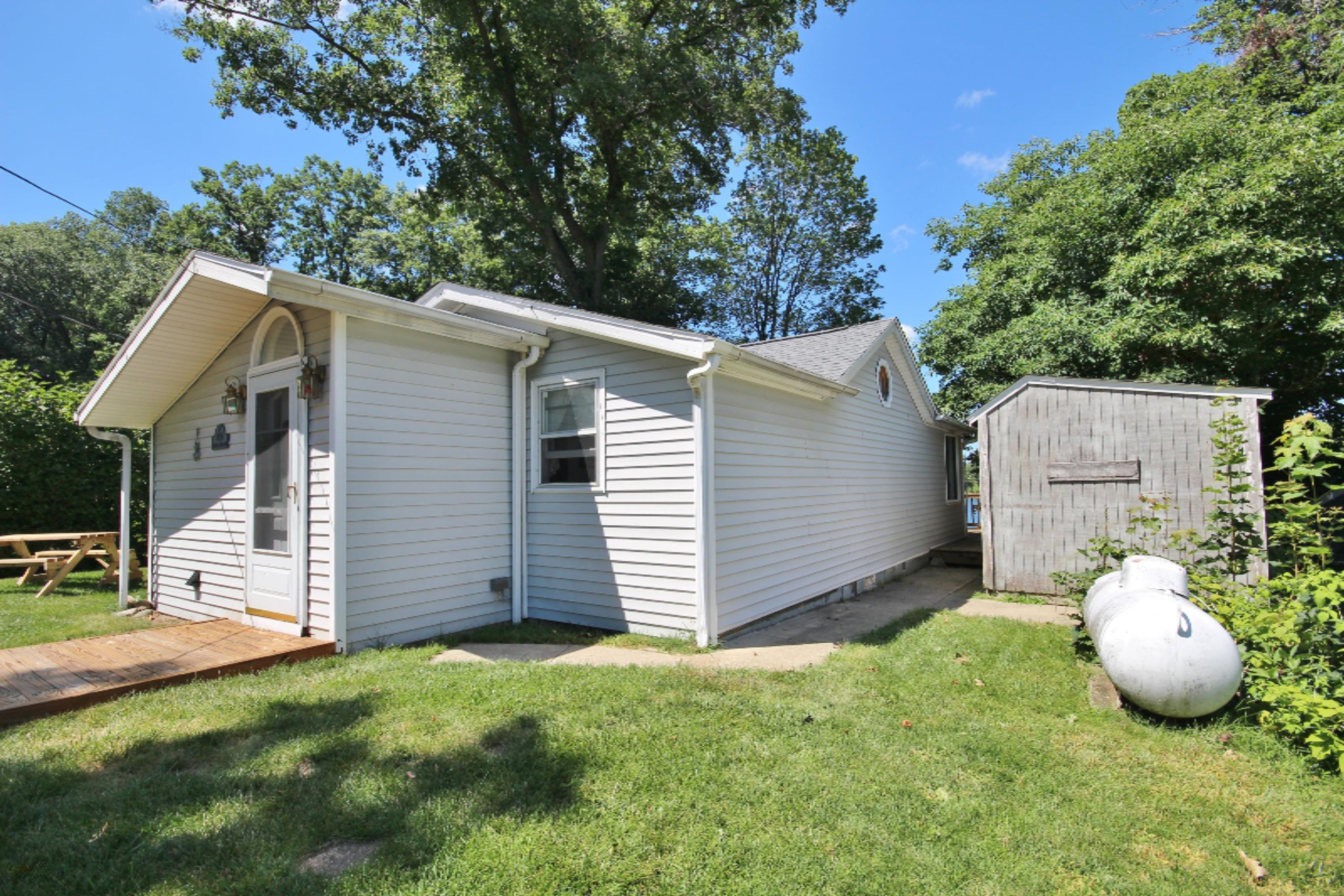 10194 Sycamore Beach Drive Three Rivers, MI 49093 - Photo 15 of 27 IMG_1054