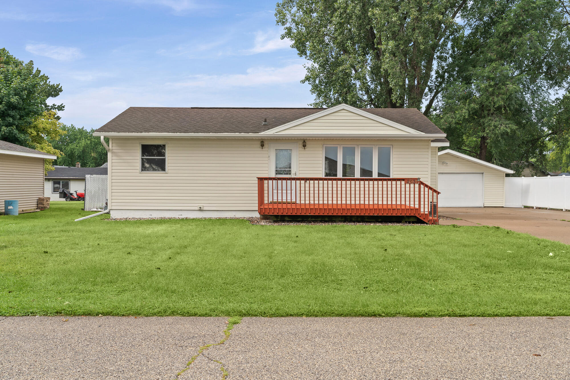 2531 Island Park Road Campbell, WI 54603 - Photo 2 of 21 Front