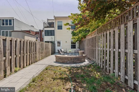 $1,025,000 | 1428 C Street Southeast, Washington, DC 20003