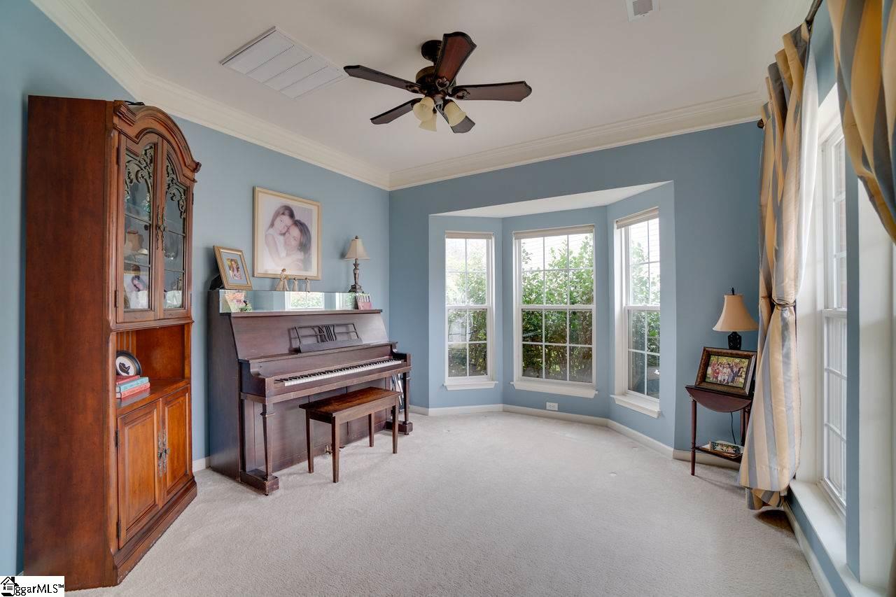 121 Ridgeleigh Way Simpsonville, SC 29681 - Photo 8 of 36 Gallery Image 8