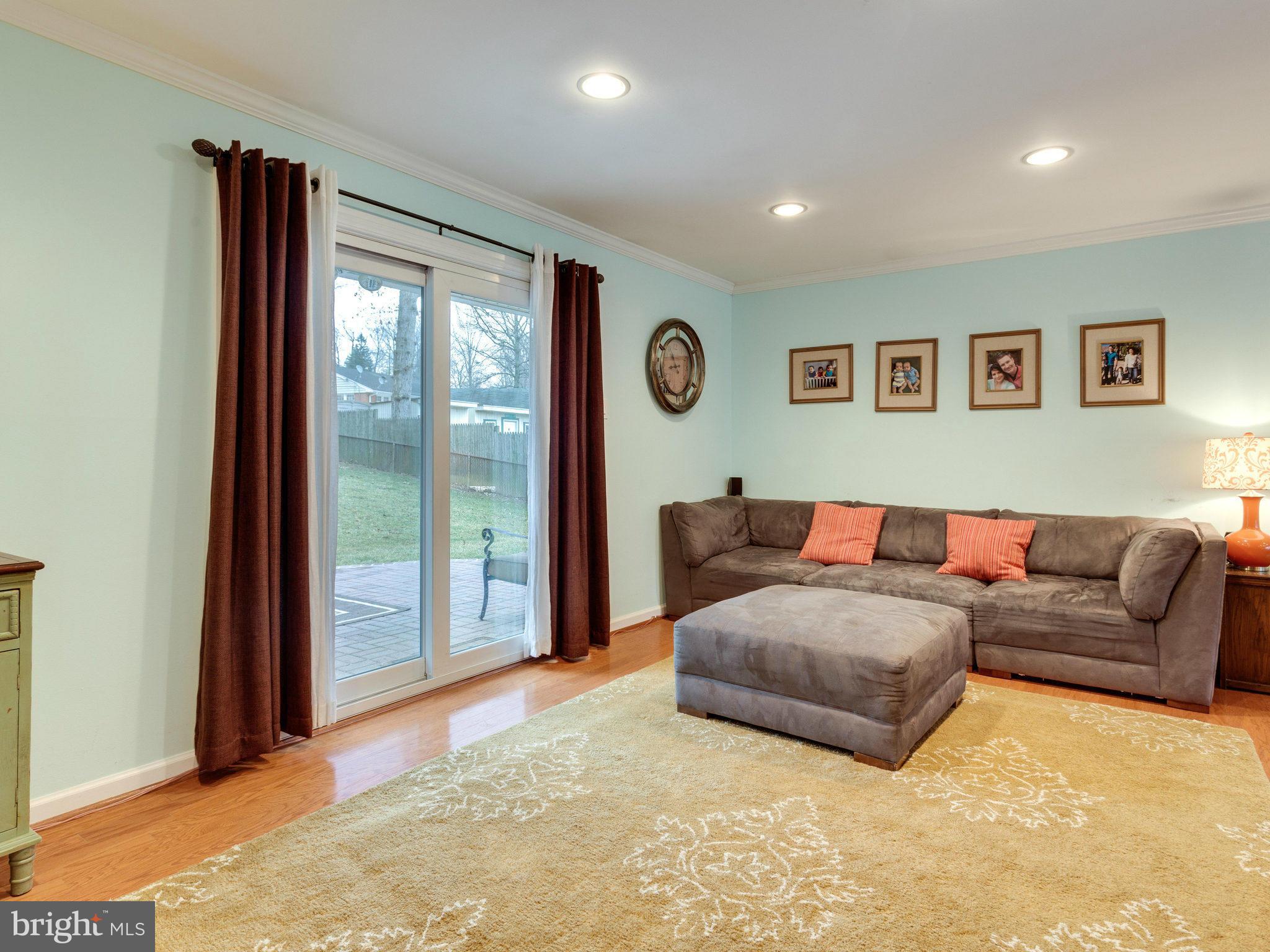 5303 Inverchapel Road Springfield, VA 22151 - Photo 6 of 18 a living room with furniture and a large window