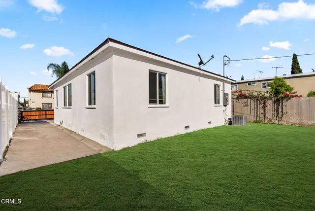 $750,000 | 1120 256th Street West, Harbor City, CA 90710