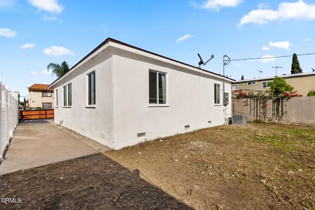 $750,000 | 1120 256th Street West, Harbor City, CA 90710