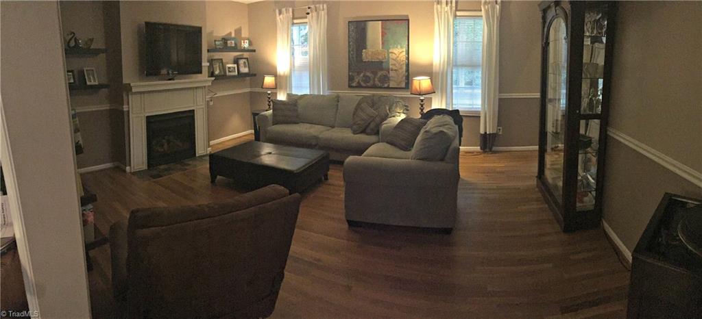 135 Aaron Road Elkin, NC 28621 - Photo 3 of 16 Living Room.
