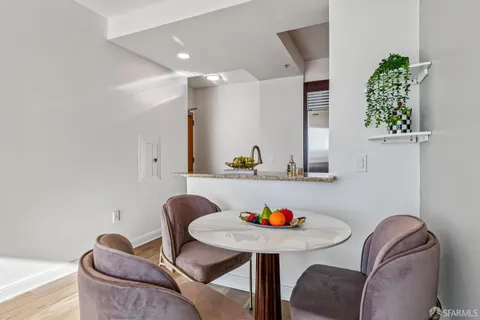 $815,000 | 425 1st Street, Unit 2205, San Francisco, CA 94105