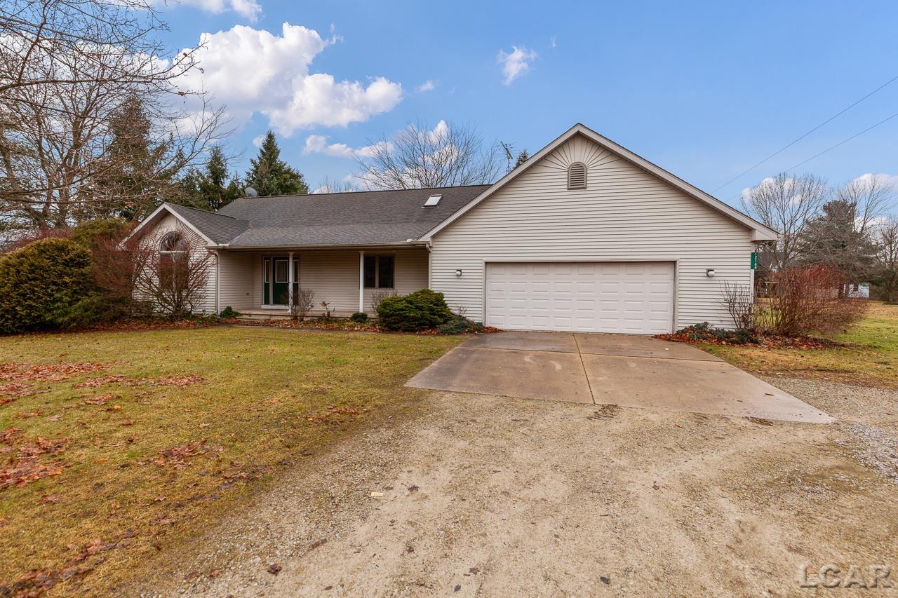 12164 Clinton Road Clinton, MI 49236 - Photo 1 of 48 50131006-a8fc1938-9076-4515-8197-5fefc1f2dfd0.JPG