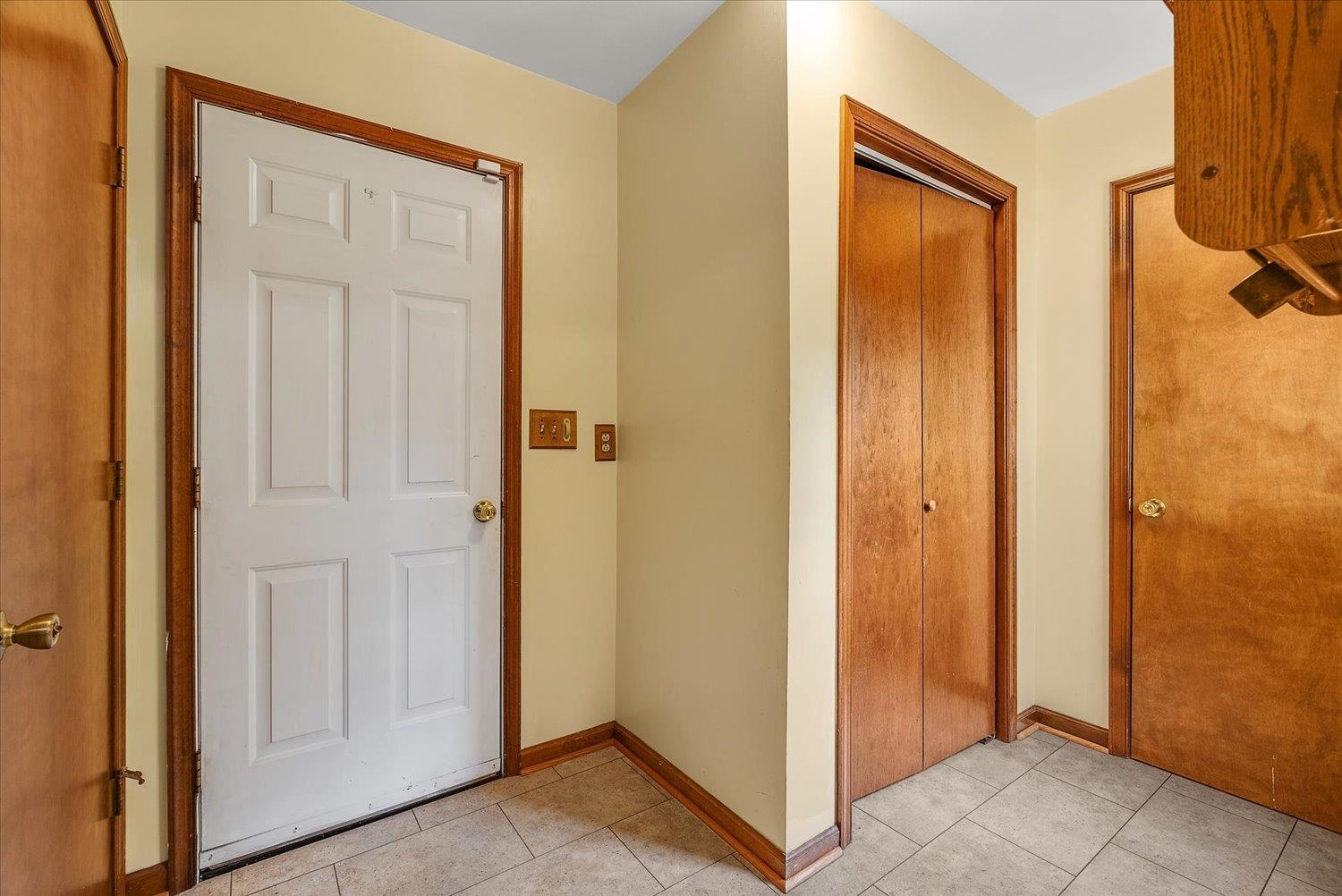 592 Stover Shop Road Churchville, VA 24421 - Photo 15 of 36 a view of a bathroom with a glass door