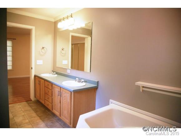 34 New Lite Road Fairview, NC 28730 - Photo 11 of 23 Gallery Image 11