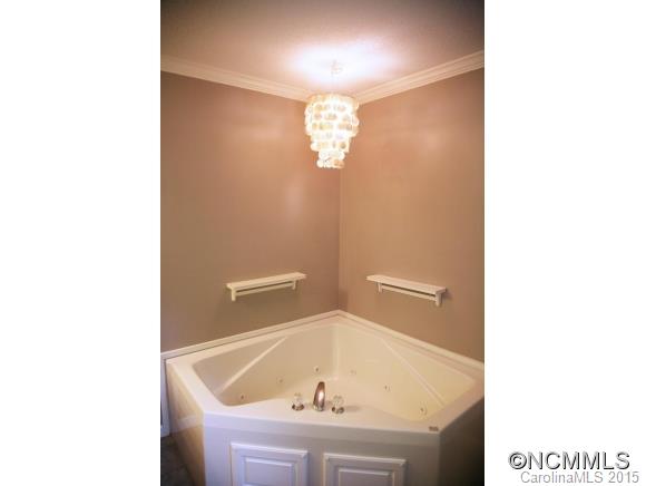 34 New Lite Road Fairview, NC 28730 - Photo 10 of 23 Gallery Image 10