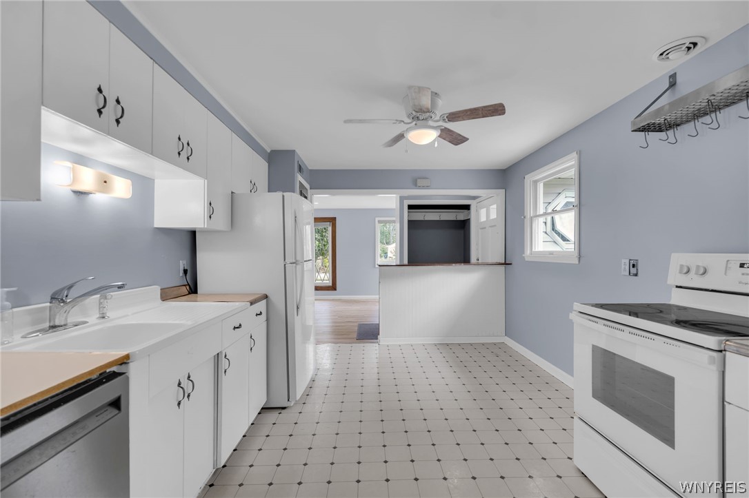 208 Bennington Road Amherst, NY 14226 - Photo 11 of 41