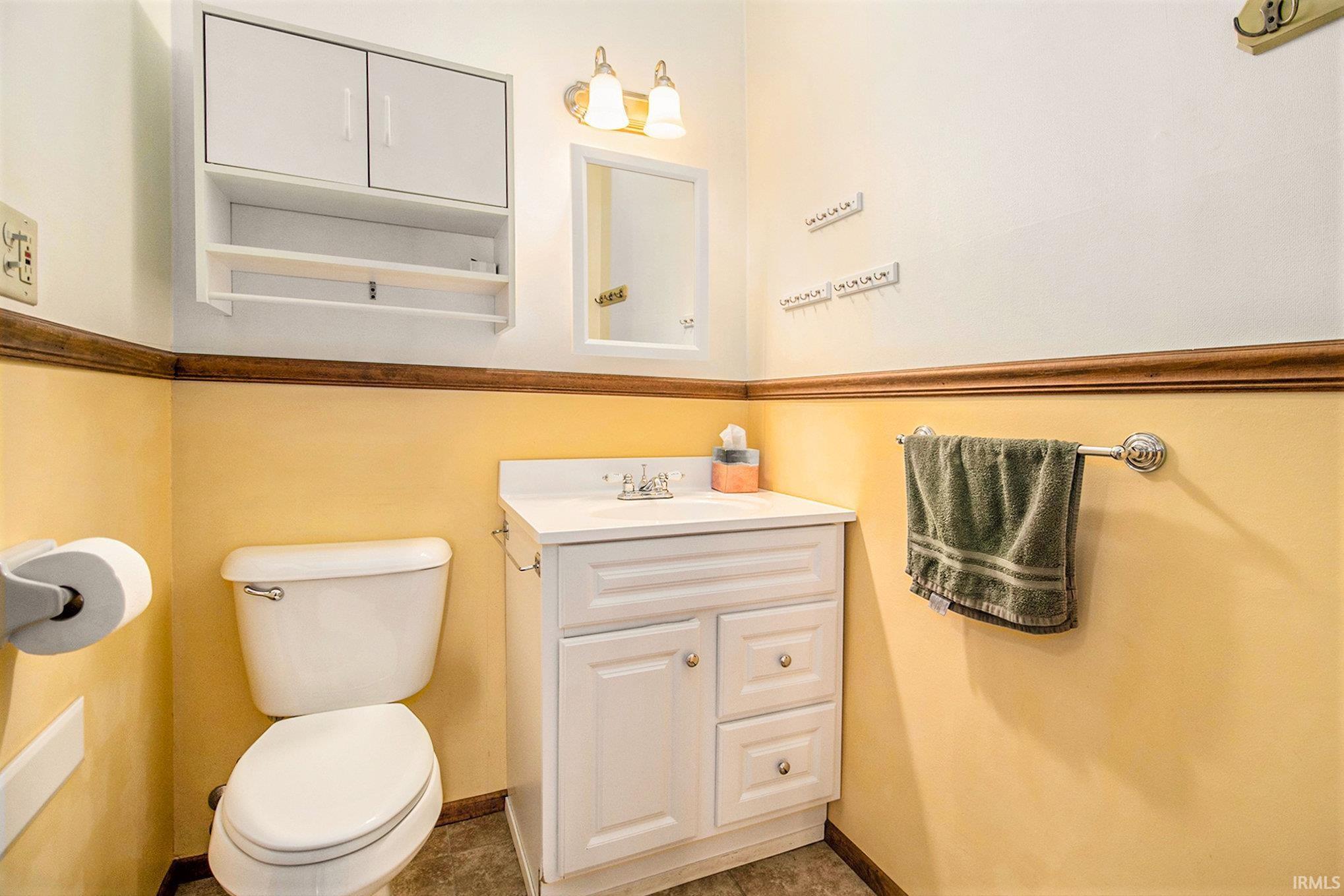 56144 Buckeye Road Mishawaka, IN 46545 - Photo 12 of 25 Gallery Image 12
