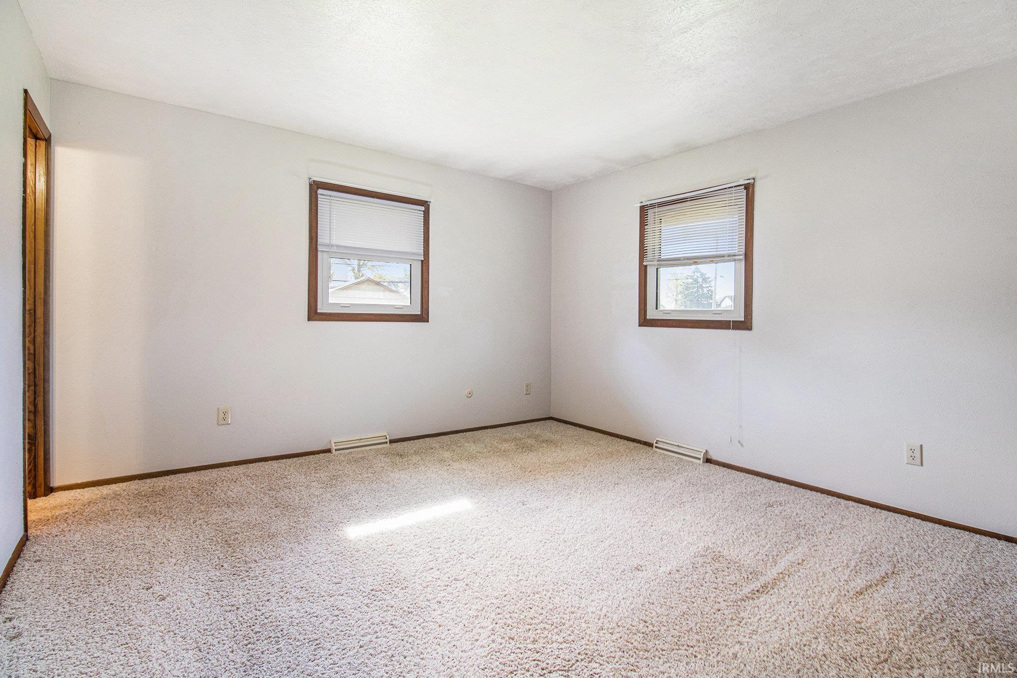 56144 Buckeye Road Mishawaka, IN 46545 - Photo 15 of 25 Gallery Image 15