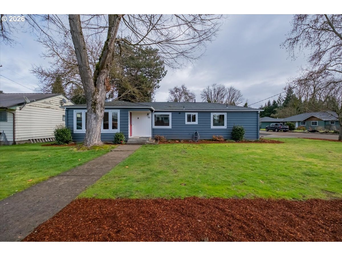 491 Cleveland Street Lebanon, OR 97355 - Photo 1 of 34