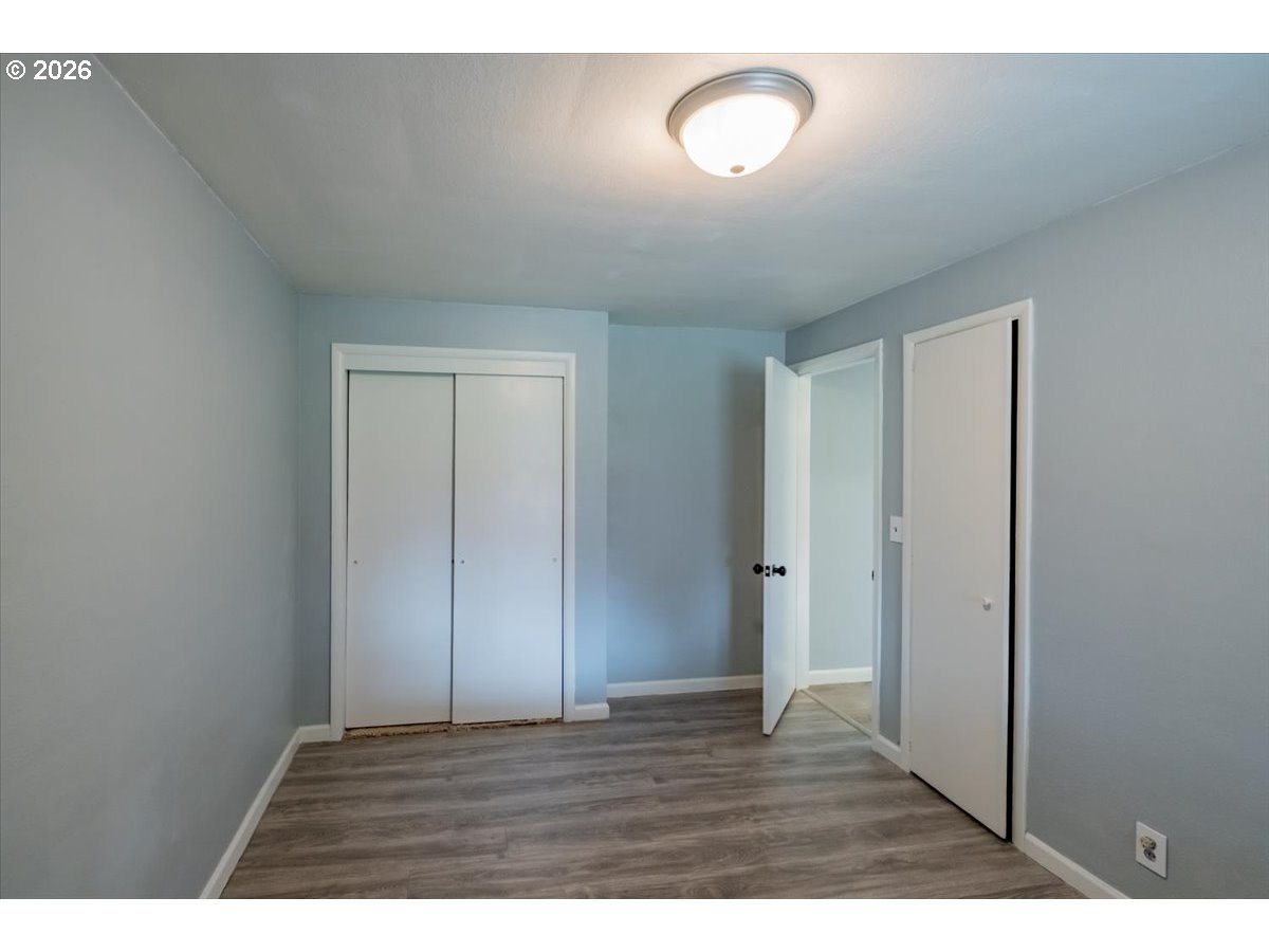 491 Cleveland Street Lebanon, OR 97355 - Photo 16 of 34