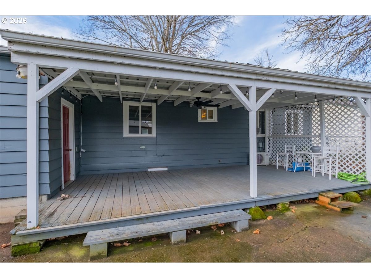 491 Cleveland Street Lebanon, OR 97355 - Photo 27 of 34