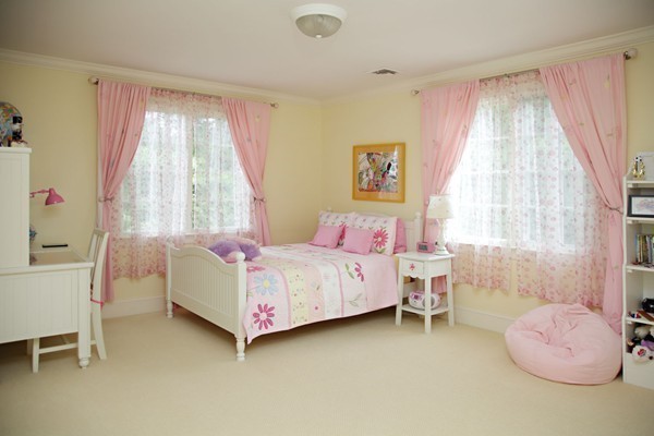 69 Cross Hill Road Newton, MA 02459 - Photo 8 of 11