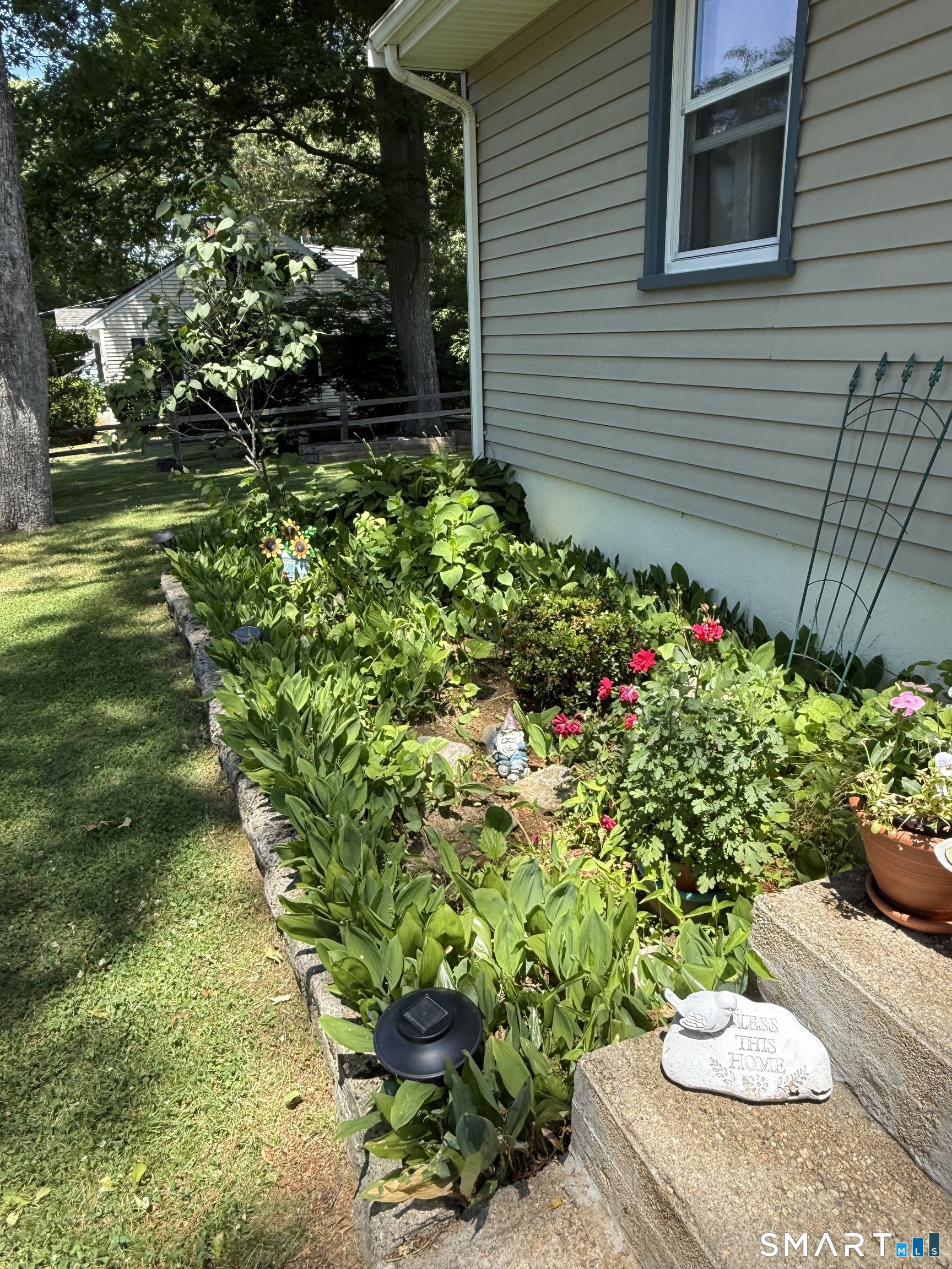24 Forest Avenue Groton, CT 06355 - Photo 5 of 10