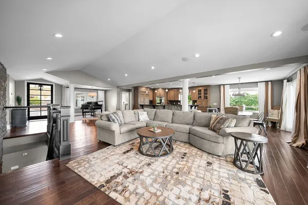 $1,350,000 | 401 Pollard Circle, Cadiz, KY 42211