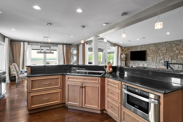 $1,350,000 | 401 Pollard Circle, Cadiz, KY 42211