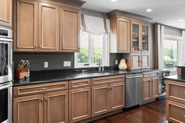 $1,350,000 | 401 Pollard Circle, Cadiz, KY 42211