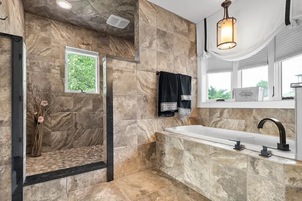$1,350,000 | 401 Pollard Circle, Cadiz, KY 42211