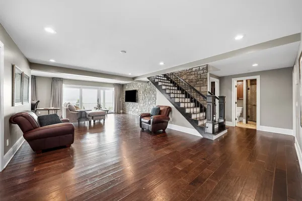 $1,350,000 | 401 Pollard Circle, Cadiz, KY 42211